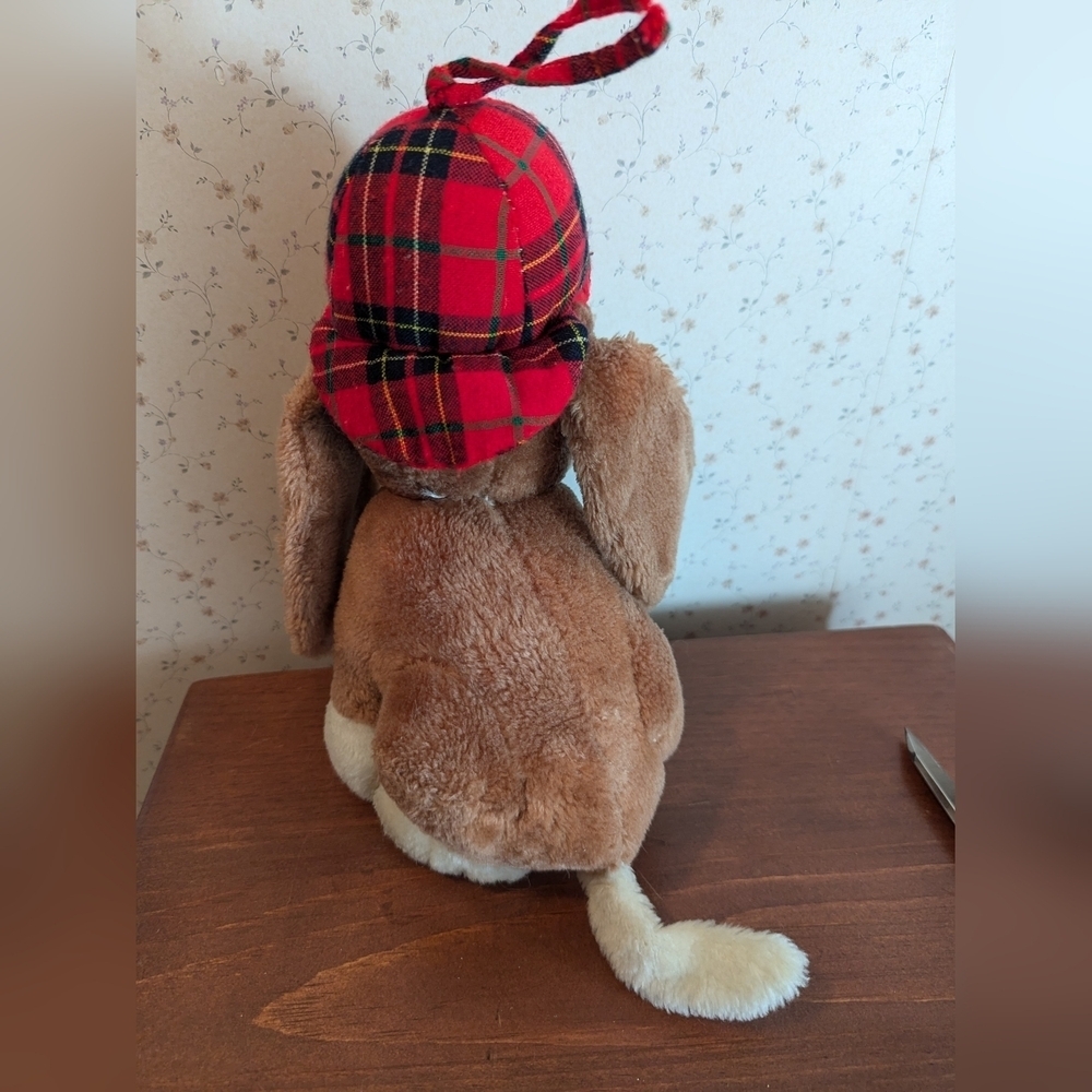 1978 Dakin Bassett Hound Dog Sherlock Plaid Cap Detective "Shylock" - Picture 4 of 12